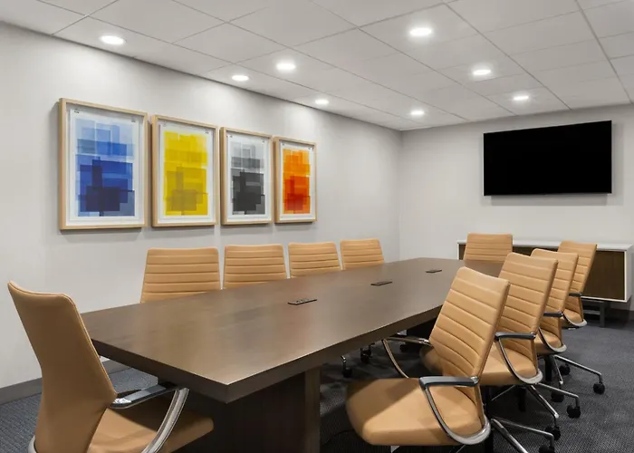 Holiday Inn Express Atlanta Airport - North By Ihg